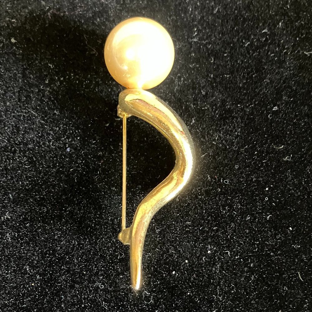 Vintage Goldtone & Pearl Brooch/Pin